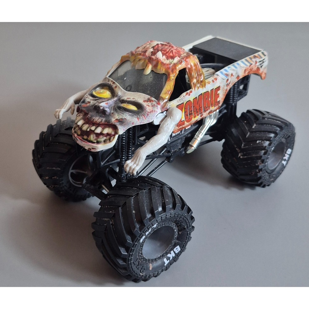 Monster Jam 1:24 Zombie Invasion Monster Truck White Moveable Arms
